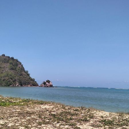 Diki Bungalows Kuta  Esterno foto