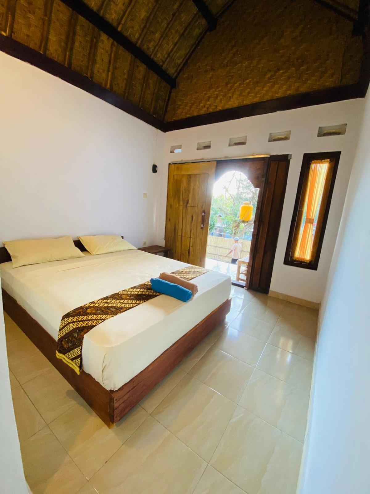 Diki Bungalows Kuta  Esterno foto