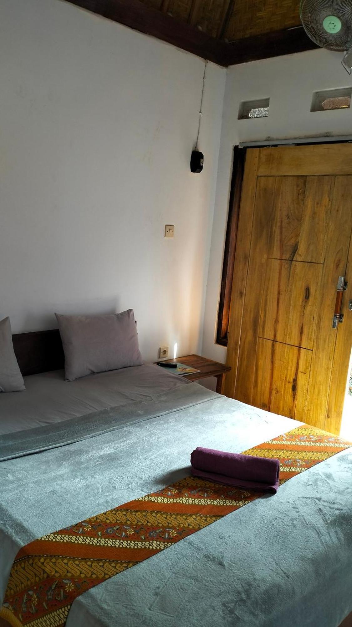 Diki Bungalows Kuta  Esterno foto