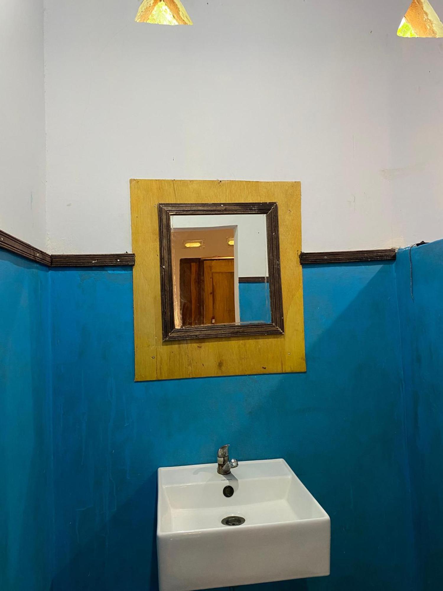 Diki Bungalows Kuta  Esterno foto