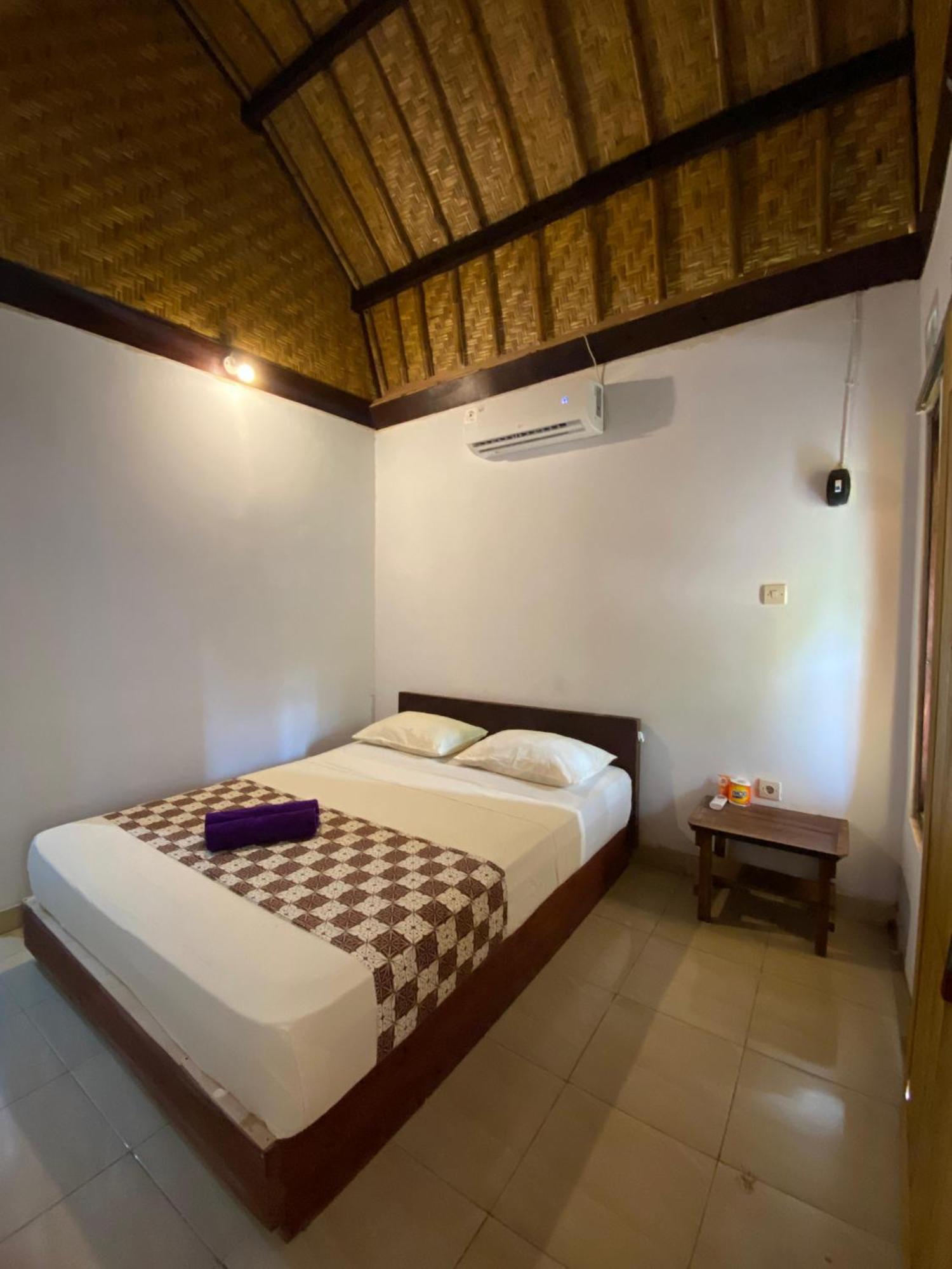 Diki Bungalows Kuta  Esterno foto